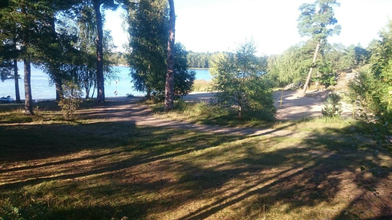 Vita Grindarna / Djuroe Havsbad Villa Djurhamn Exterior photo